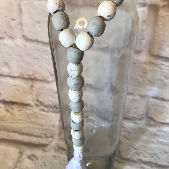 Farm house bottle and beads - Picture 2 of 3